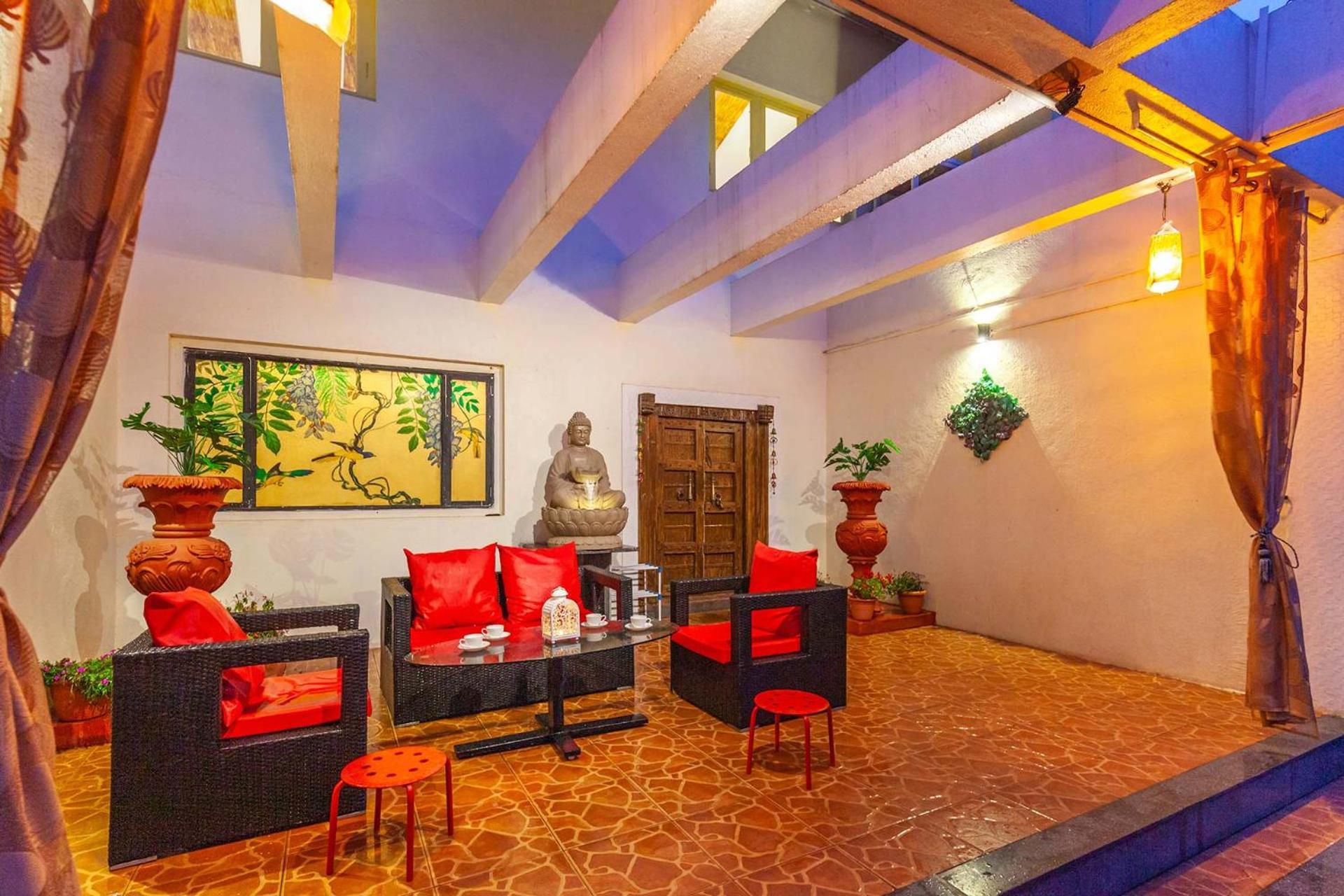 Stayvista's Serenity Hills: Luxe Retreat with Valley Views and Pool Mahabaleshwar Exterior photo